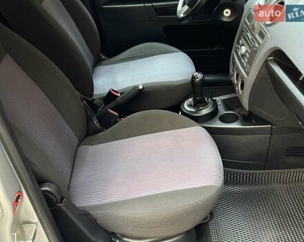 Сірий Форд Фьюжен, об'ємом двигуна 1.4 л та пробігом 152 тис. км за 5399 $, фото 38 на Automoto.ua