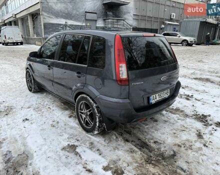 Серый Форд Фьюжн, объемом двигателя 1.6 л и пробегом 207 тыс. км за 6500 $, фото 5 на Automoto.ua