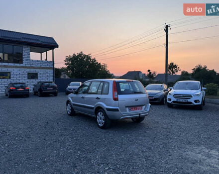 Серый Форд Фьюжн, объемом двигателя 1.6 л и пробегом 180 тыс. км за 7140 $, фото 20 на Automoto.ua