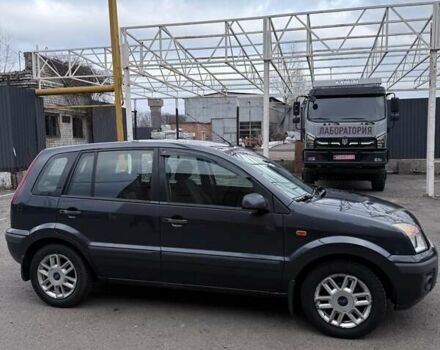 Серый Форд Фьюжн, объемом двигателя 1.4 л и пробегом 175 тыс. км за 4500 $, фото 3 на Automoto.ua