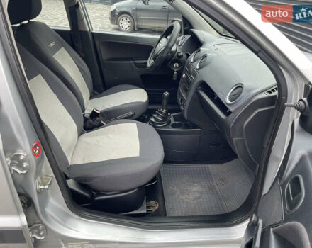 Сірий Форд Фьюжен, об'ємом двигуна 1.4 л та пробігом 133 тис. км за 3700 $, фото 10 на Automoto.ua