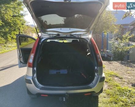 Сірий Форд Фьюжен, об'ємом двигуна 1.4 л та пробігом 306 тис. км за 4200 $, фото 6 на Automoto.ua