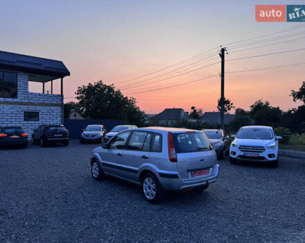 Серый Форд Фьюжн, объемом двигателя 1.6 л и пробегом 180 тыс. км за 7140 $, фото 21 на Automoto.ua