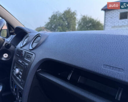 Серый Форд Фьюжн, объемом двигателя 1.6 л и пробегом 180 тыс. км за 7140 $, фото 44 на Automoto.ua