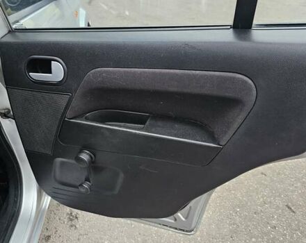 Серый Форд Фьюжн, объемом двигателя 1.39 л и пробегом 710 тыс. км за 2700 $, фото 18 на Automoto.ua