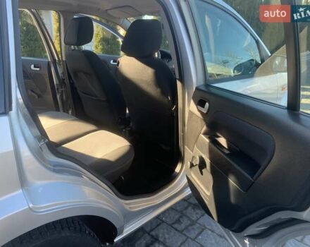 Серый Форд Фьюжн, объемом двигателя 1.4 л и пробегом 167 тыс. км за 4500 $, фото 7 на Automoto.ua