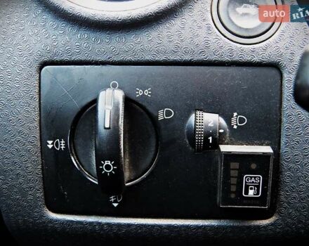 Сірий Форд Фьюжен, об'ємом двигуна 1.4 л та пробігом 235 тис. км за 4200 $, фото 7 на Automoto.ua