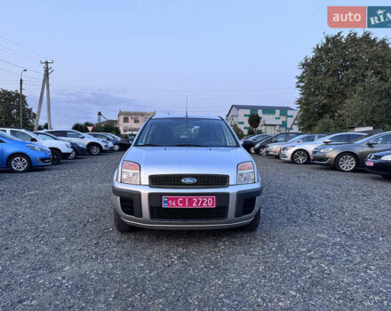 Серый Форд Фьюжн, объемом двигателя 1.6 л и пробегом 180 тыс. км за 7140 $, фото 6 на Automoto.ua