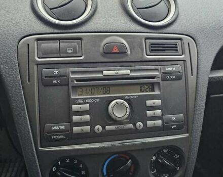 Серый Форд Фьюжн, объемом двигателя 1.39 л и пробегом 710 тыс. км за 2700 $, фото 24 на Automoto.ua