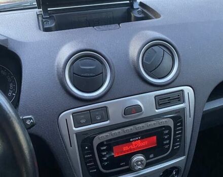 Серый Форд Фьюжн, объемом двигателя 1.4 л и пробегом 230 тыс. км за 5900 $, фото 44 на Automoto.ua