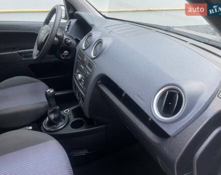 Серый Форд Фьюжн, объемом двигателя 1.4 л и пробегом 119 тыс. км за 5800 $, фото 96 на Automoto.ua