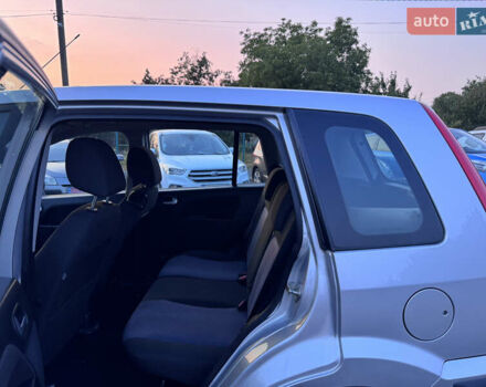 Серый Форд Фьюжн, объемом двигателя 1.6 л и пробегом 180 тыс. км за 7140 $, фото 36 на Automoto.ua