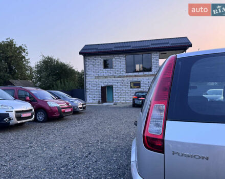 Серый Форд Фьюжн, объемом двигателя 1.6 л и пробегом 180 тыс. км за 7140 $, фото 17 на Automoto.ua