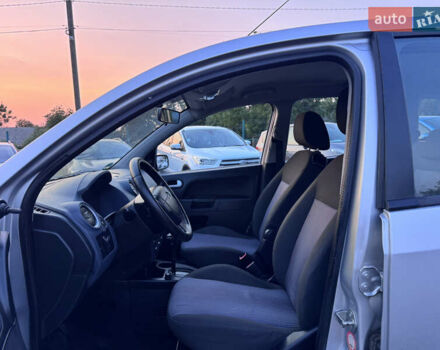 Серый Форд Фьюжн, объемом двигателя 1.6 л и пробегом 180 тыс. км за 7140 $, фото 33 на Automoto.ua