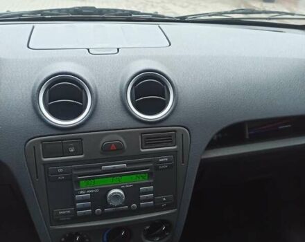 Сірий Форд Фьюжен, об'ємом двигуна 1.4 л та пробігом 37 тис. км за 7800 $, фото 19 на Automoto.ua