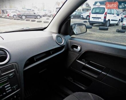 Сірий Форд Фьюжен, об'ємом двигуна 1.4 л та пробігом 235 тис. км за 4200 $, фото 10 на Automoto.ua