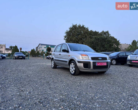 Серый Форд Фьюжн, объемом двигателя 1.6 л и пробегом 180 тыс. км за 7140 $, фото 7 на Automoto.ua