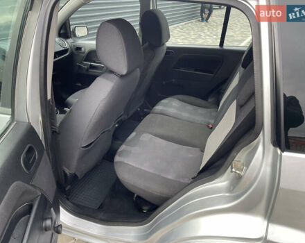 Сірий Форд Фьюжен, об'ємом двигуна 1.4 л та пробігом 133 тис. км за 3700 $, фото 8 на Automoto.ua