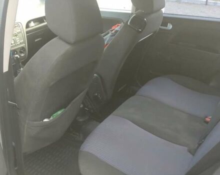 Сірий Форд Фьюжен, об'ємом двигуна 1.39 л та пробігом 334 тис. км за 4000 $, фото 11 на Automoto.ua