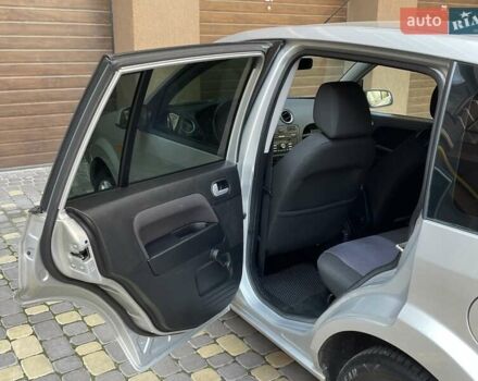 Сірий Форд Фьюжен, об'ємом двигуна 1.4 л та пробігом 152 тис. км за 5399 $, фото 30 на Automoto.ua