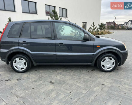 Серый Форд Фьюжн, объемом двигателя 1.6 л и пробегом 218 тыс. км за 6950 $, фото 8 на Automoto.ua