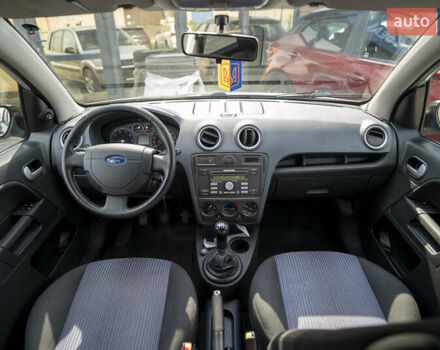 Серый Форд Фьюжн, объемом двигателя 1.4 л и пробегом 151 тыс. км за 4700 $, фото 18 на Automoto.ua