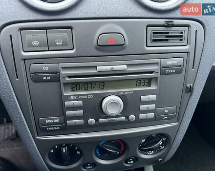 Серый Форд Фьюжн, объемом двигателя 1.6 л и пробегом 218 тыс. км за 6950 $, фото 40 на Automoto.ua