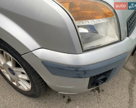 Серый Форд Фьюжн, объемом двигателя 1.6 л и пробегом 289 тыс. км за 4599 $, фото 11 на Automoto.ua