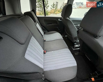 Серый Форд Фьюжн, объемом двигателя 1.6 л и пробегом 218 тыс. км за 6950 $, фото 67 на Automoto.ua