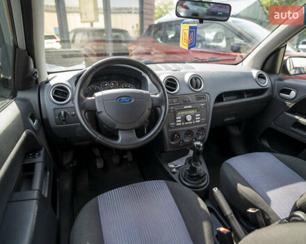 Серый Форд Фьюжн, объемом двигателя 1.4 л и пробегом 151 тыс. км за 4700 $, фото 15 на Automoto.ua