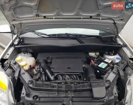 Сірий Форд Фьюжен, об'ємом двигуна 1.6 л та пробігом 130 тис. км за 7100 $, фото 20 на Automoto.ua