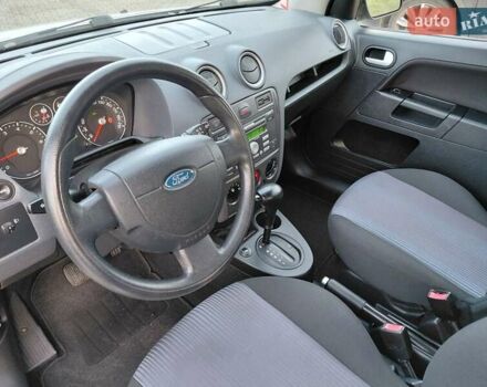 Серый Форд Фьюжн, объемом двигателя 1.6 л и пробегом 157 тыс. км за 6600 $, фото 5 на Automoto.ua