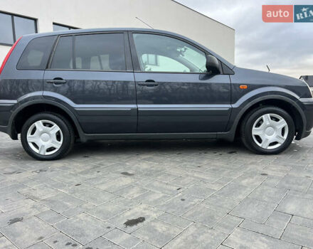 Серый Форд Фьюжн, объемом двигателя 1.6 л и пробегом 218 тыс. км за 6950 $, фото 10 на Automoto.ua