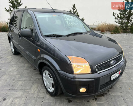 Серый Форд Фьюжн, объемом двигателя 1.6 л и пробегом 218 тыс. км за 6950 $, фото 7 на Automoto.ua