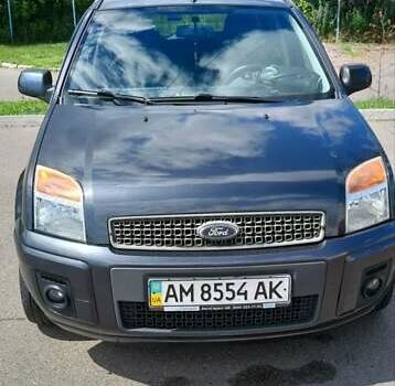 Серый Форд Фьюжн, объемом двигателя 1.4 л и пробегом 160 тыс. км за 5000 $, фото 1 на Automoto.ua