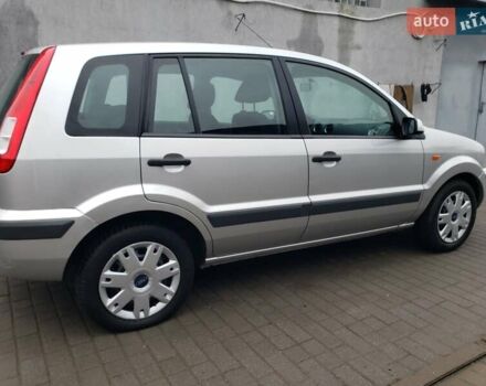 Сірий Форд Фьюжен, об'ємом двигуна 1.6 л та пробігом 130 тис. км за 7100 $, фото 6 на Automoto.ua