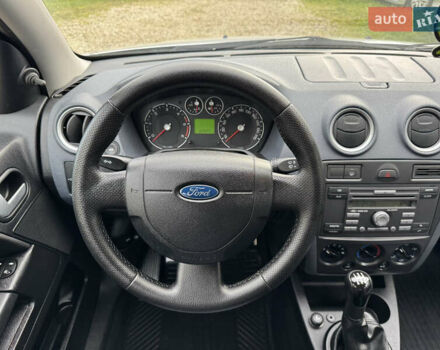 Форд Фьюжн 2009 в Долине на Automoto.ua Серый Форд Фьюжн, объемом двигателя 1.4 л и пробегом 147 тыс. км за 5200 $, фото 24 на Automoto.ua