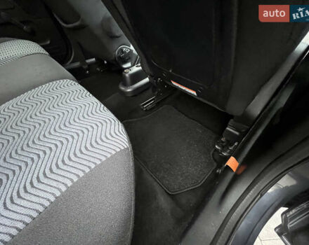 Серый Форд Фьюжн, объемом двигателя 1.6 л и пробегом 218 тыс. км за 6950 $, фото 68 на Automoto.ua