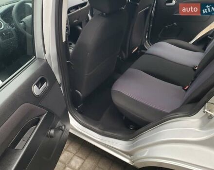 Сірий Форд Фьюжен, об'ємом двигуна 1.6 л та пробігом 130 тис. км за 7100 $, фото 21 на Automoto.ua