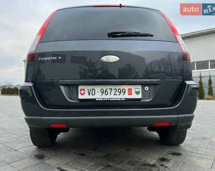 Серый Форд Фьюжн, объемом двигателя 1.6 л и пробегом 218 тыс. км за 6950 $, фото 23 на Automoto.ua