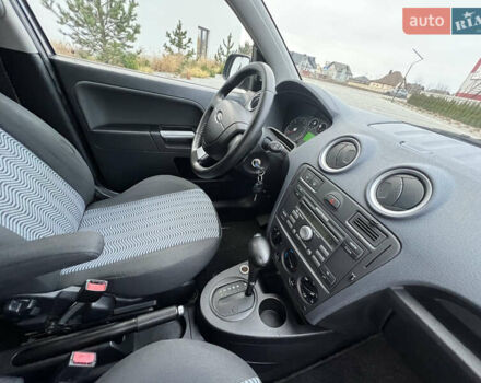 Серый Форд Фьюжн, объемом двигателя 1.6 л и пробегом 218 тыс. км за 6950 $, фото 58 на Automoto.ua