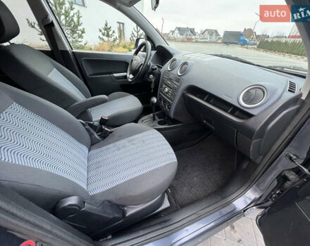 Серый Форд Фьюжн, объемом двигателя 1.6 л и пробегом 218 тыс. км за 6950 $, фото 55 на Automoto.ua