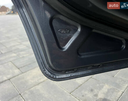 Серый Форд Фьюжн, объемом двигателя 1.6 л и пробегом 218 тыс. км за 6950 $, фото 70 на Automoto.ua