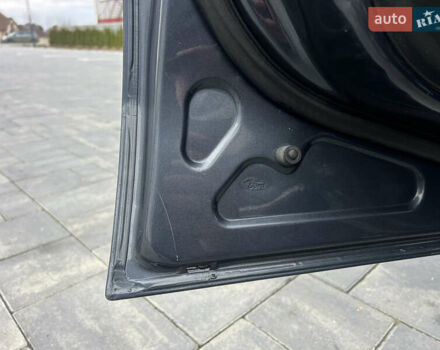 Серый Форд Фьюжн, объемом двигателя 1.6 л и пробегом 218 тыс. км за 6950 $, фото 31 на Automoto.ua