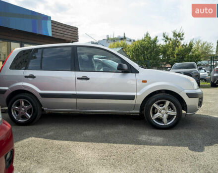 Серый Форд Фьюжн, объемом двигателя 1.4 л и пробегом 151 тыс. км за 4700 $, фото 4 на Automoto.ua