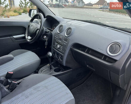 Серый Форд Фьюжн, объемом двигателя 1.6 л и пробегом 218 тыс. км за 6950 $, фото 54 на Automoto.ua