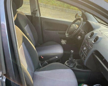 Серый Форд Фьюжн, объемом двигателя 1.4 л и пробегом 138 тыс. км за 5900 $, фото 9 на Automoto.ua