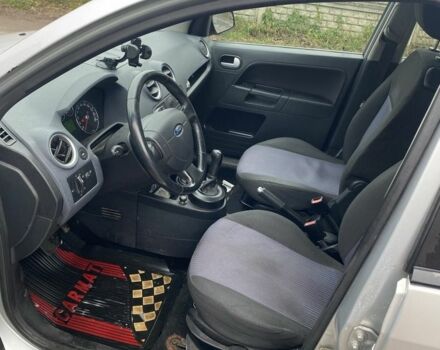 Сірий Форд Фьюжен, об'ємом двигуна 1.6 л та пробігом 289 тис. км за 4599 $, фото 8 на Automoto.ua