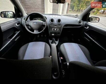 Сірий Форд Фьюжен, об'ємом двигуна 1.25 л та пробігом 148 тис. км за 4500 $, фото 4 на Automoto.ua