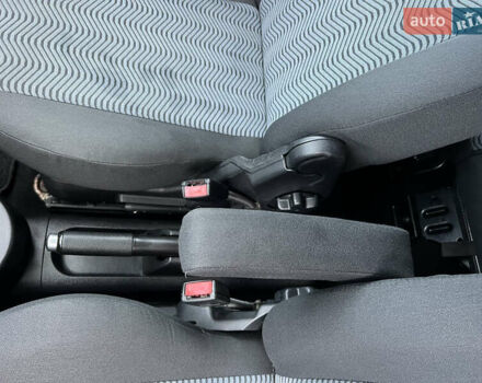 Серый Форд Фьюжн, объемом двигателя 1.6 л и пробегом 218 тыс. км за 6950 $, фото 44 на Automoto.ua